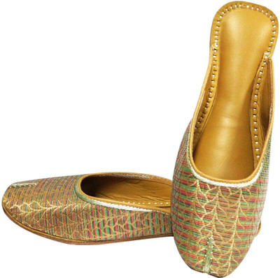

Coral Haze Jutis For Women(Gold
