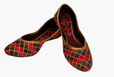 

Goyal Multi Square Design Jutis For Women(Multicolor