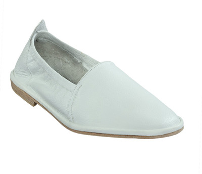 

Shoe Bazar Leather Casual Shoes For Men(White