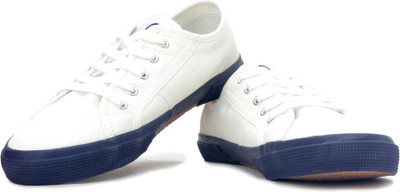 

United Colors of Benetton Men Sneakers For Men(White), 903