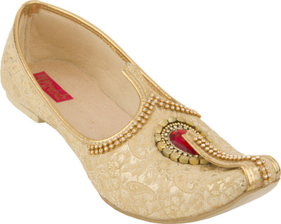 

Footrendz Lavish Mojaris For Men(Gold
