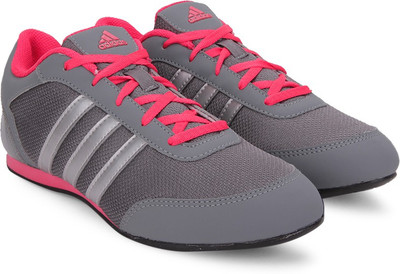 

ADIDAS VITORIA II Training Shoes For Women(Grey, Pink, Silver, Visgre/silvmt/shored