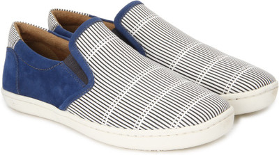 

WROGN Genuine Leather Sneakers For Men(Blue, W hite / blue
