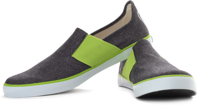 Puma Lazy Slip On Sneakers For Men(Black, Green, Grey, 01;black;macaw green
