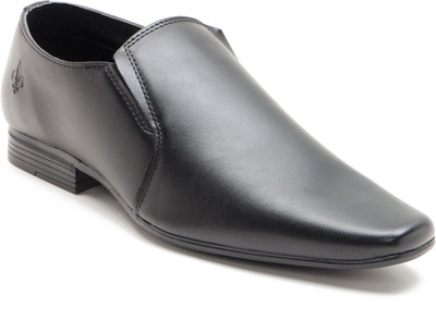 

Bond Street By Red Tape BSS0151 Slip On For Men(Black