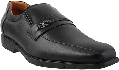 

Metro Davinchi Slip On Shoes For Men(Black, 11;black