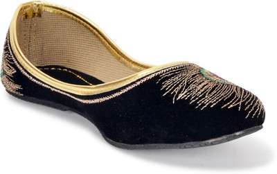 

Paduki Ethnic Jutis For Women(Multicolor)