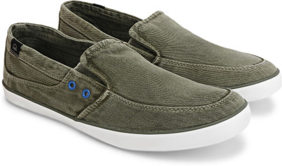 

United Colors of Benetton Men Loafers For Men(Green), 902