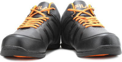 

Fila Zocar Basketball Shoes For Men(Black, Orange), Blk