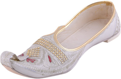 

Rajsahi Mojaris For Men(White
