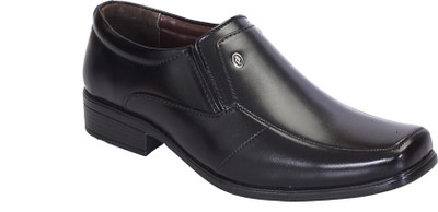 

Footoes Footoes Formal Slip On Shoes Slip On Shoes For Men(Black)