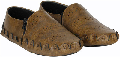 

Kraasa Leader Casuals For Men(Beige, Teek