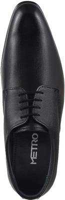 Metro Classic Lace Up Shoes