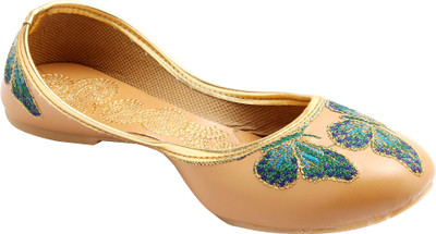 

Handicrafts Jutis For Women(Multicolor, Brown