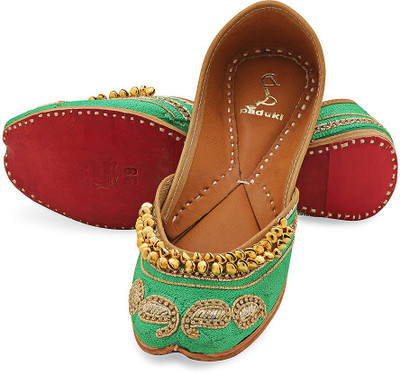 

Paduki Ethnic Footwear For Women(Green, Gold, 04;green