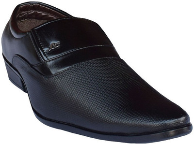 

JK Port Jkp020blk Slip On Shoes For Men(Black