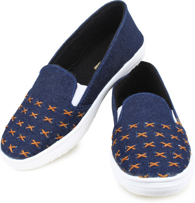 

Moonwalk Slip On Sneakers For Women(Blue), Orange