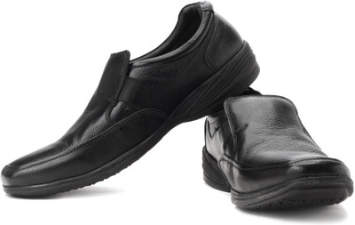 

Hush Puppies By Bata Jungle-II Slip On Shoes For Men(Black