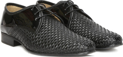 

Red Tape RTS8121 Corporate Casuals For Men(Black