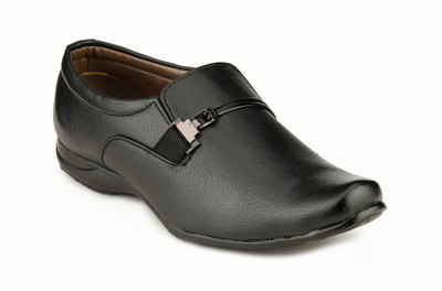

Mactree Hackner Slip On Shoes For Men(Black