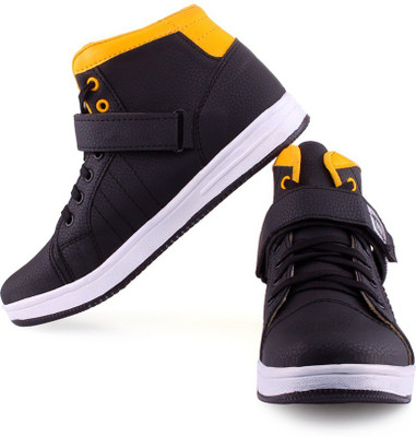 

Knight Ace Casual shoe For Men(Yellow)