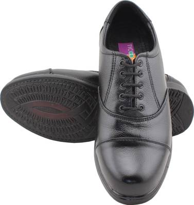 Tycoon Lace Up