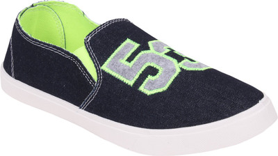 

World Wear Footwear Casuals For Men(Black