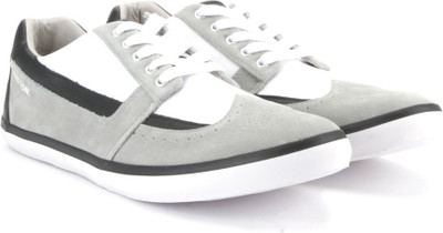 

United Colors of Benetton Men Corporate Casuals For Men(Grey, 901