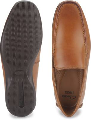 Clarks FINER SUN BLACK LEATHER Slip On