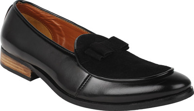 

Lujo Slip On For Men(Black, 009;black