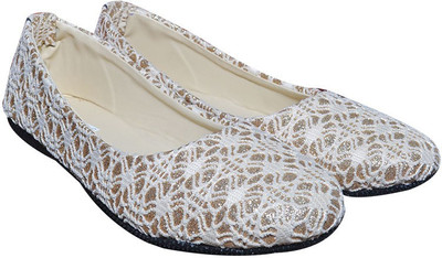 

Port Golden-Embroidred Jutis For Women(Gold