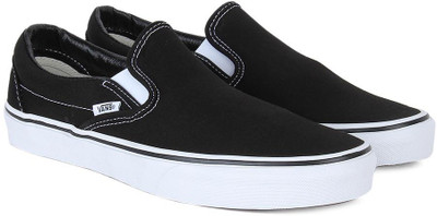 

Vans CLASSIC SLIP-ON Men Loafers For Men(Black