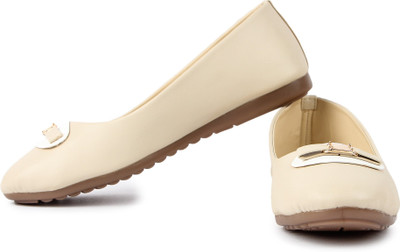 

Bapu Beta Bellies For Women(Beige)