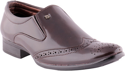 

Shoe Island Cls4051 Slip On Shoes For Men(Brown