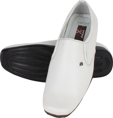 

Nexq White Casual Shoes For Men(White)