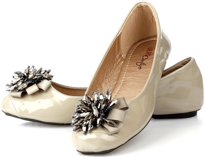 

Vero Couture Grey Glossy Floral Bellies For Women(Grey