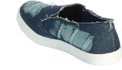 Aadi Sneakers