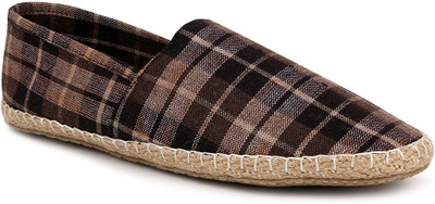 

Escaro Casuals For Men(Brown