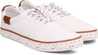 

Lotto Canvas Shoes For Men(White, 161