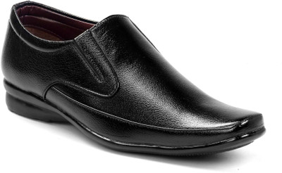 

Levanse Slip On For Men(Black, Matte black