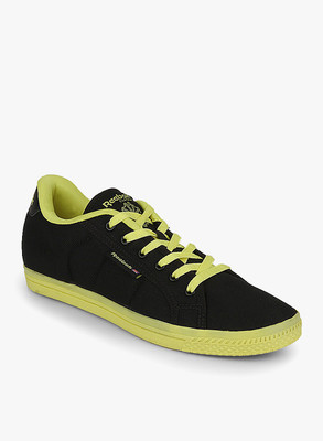REEBOK ON COURT IV LP Sneakers For Men(Black, Black/solar green