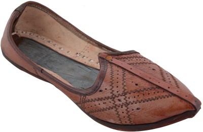 

Porcupine Indian Traditional Mojaris For Men(Brown)