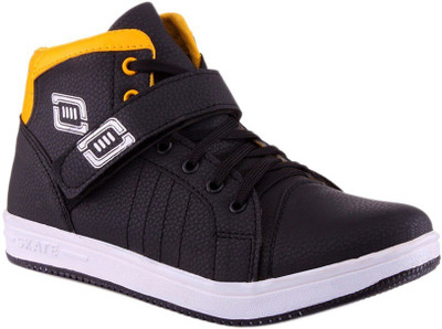 

Broxx Dancing Shoes For Men(Black, Yellow