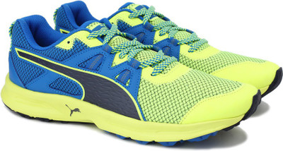 

Puma Descendant TR Football Shoes For Men(Yellow, Safety yellow-electric blue lemonade-peacoat