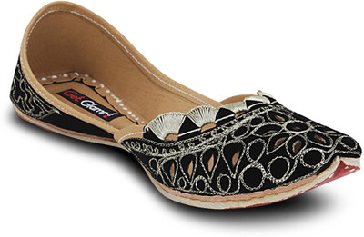 

Get Glamr Designer Mojaris For Women(Black