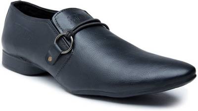 Baaj Slip On