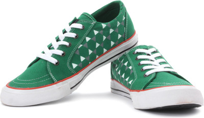

Sparx SM-89 Canvas Sneakers For Men(White, Green, Black)