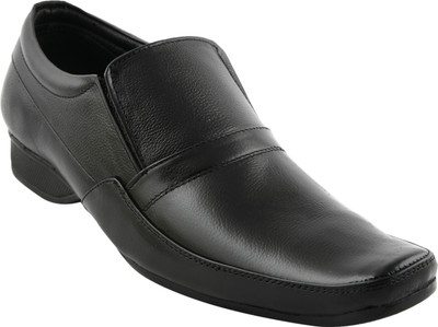 

Pureits Leathers Stylish and Elegant Slip On Shoes For Men(Black