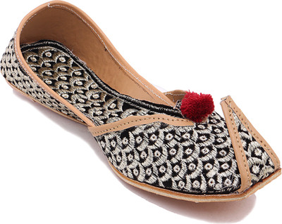

Paduki Ethnic Footwear Mojaris For Women(Black, Silver