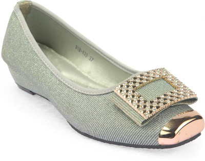 

Lotusfeet Bellies Casuals For Women(Grey, Gery